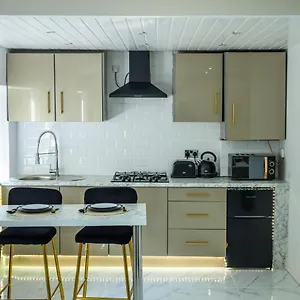 Luxe Bradford Bradford (West Yorkshire)